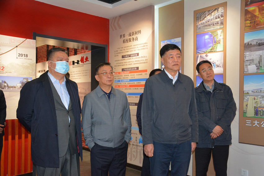 集團(tuán)公司副總經(jīng)理李洪到中國(guó)樂(lè)凱調(diào)研指導(dǎo)